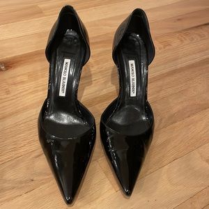 Black patent Manolo Blahnik d’orsay heel